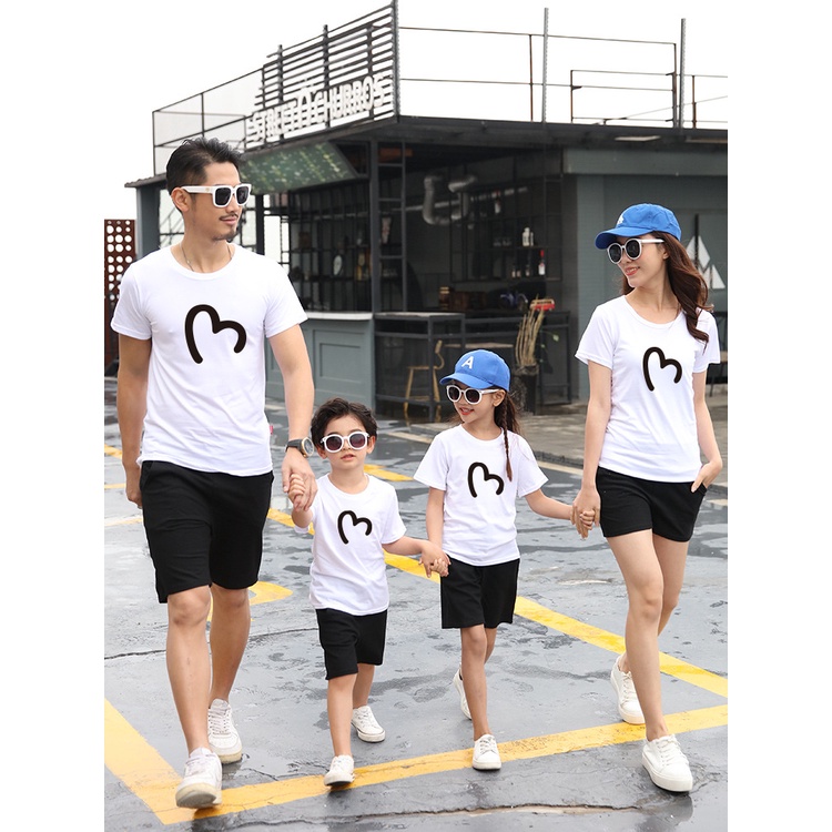 Áo gia đình, đồng phục gia đình nhóm 3/4/5 người áo thun cotton mềm mịn màu trắng mặt thoáng mát -  Trái Tim Khuyết