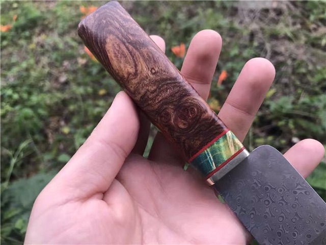 Dao chặt da thủ công handmade thép Damascus