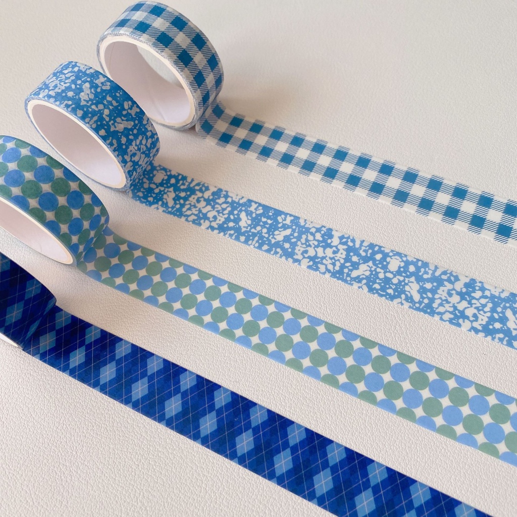 Băng keo họa tiết caro xanh dương dùng để tự trang trí sổ tay thẻ ảnh tại nhà