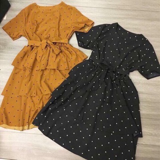 Váy chấm bi xếp tầng