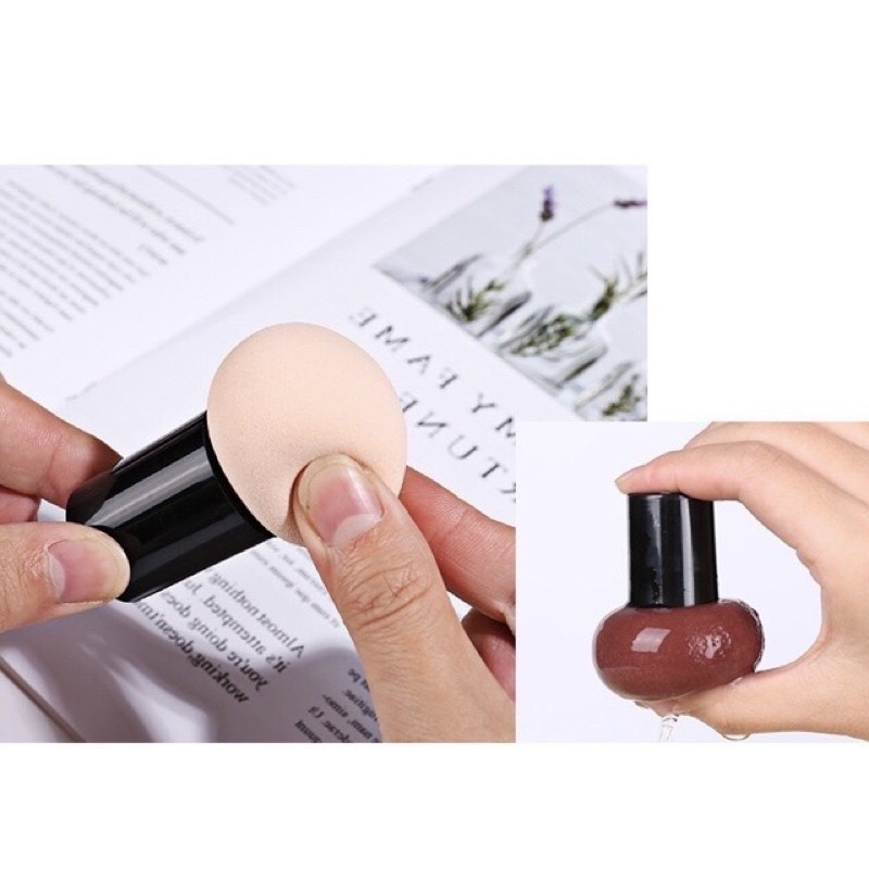Mút Trang Điểm tán kem nền có tay cầm