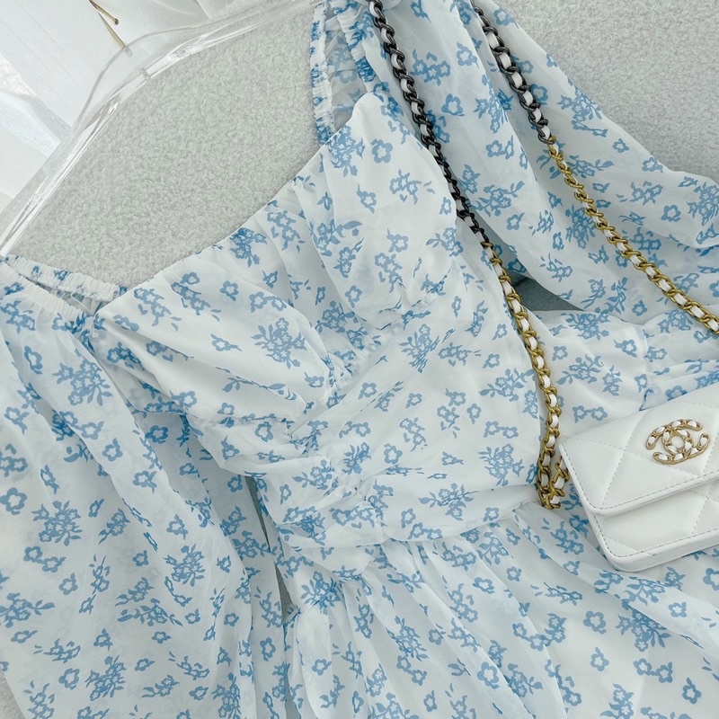 ĐẦM HOA CỔ VUÔNG NHÍU NGỰC TAY LOE