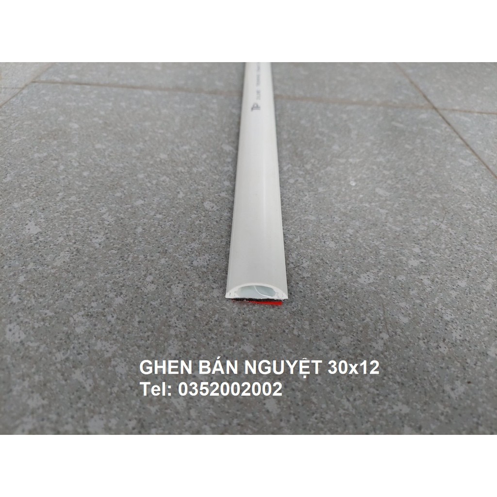 Ống ghen nẹp sàn bán nguyệt D30 30x12 dài 1.2m