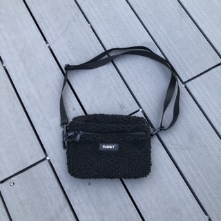 ( TÚI ) FUNKY BOA FLEECE MINI BAG