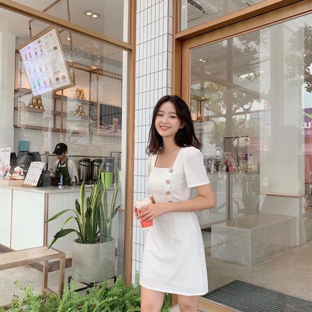 [Trắng/Nâu]💥Đầm cổ vuông khuy nút gỗ vintage siêu xinh | BigBuy360 - bigbuy360.vn