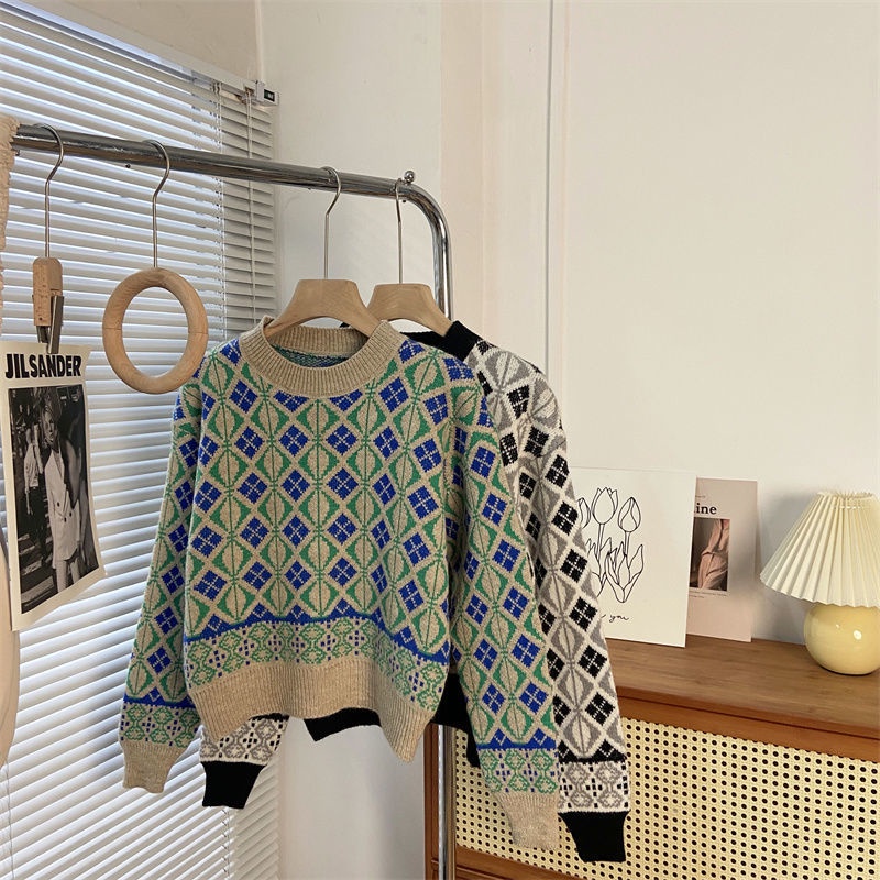 Áo sweater Cổ Tròn Dáng Rộng Đính Đá Kiểu Retro Dễ Phối Đồ Cho Bạn Gái