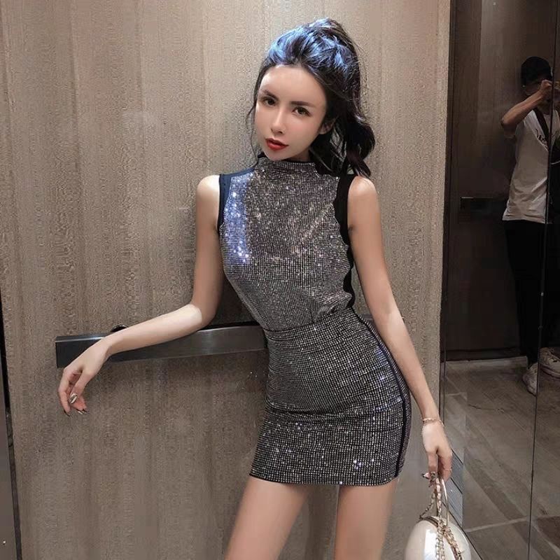 Set Đồ Mùa Hè 2 Món Gồm Áo Không Tay Dáng Rộng Đính Đá + Chân Váy Lưng Cao Ôm Dáng Thời Trang Cho Nữ