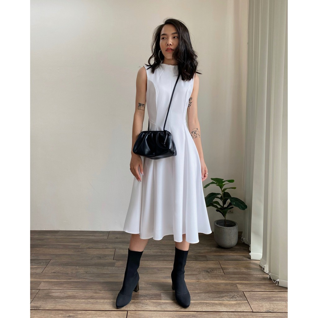 ĐẦM SÁT NÁCH DÁNG XOÈ - D1142 | BigBuy360 - bigbuy360.vn