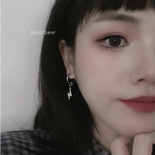 Khuyên Tai Bông Tai Nam Nữ Tròn Charm Sấm Sét Thép Titan Không Gỉ H05