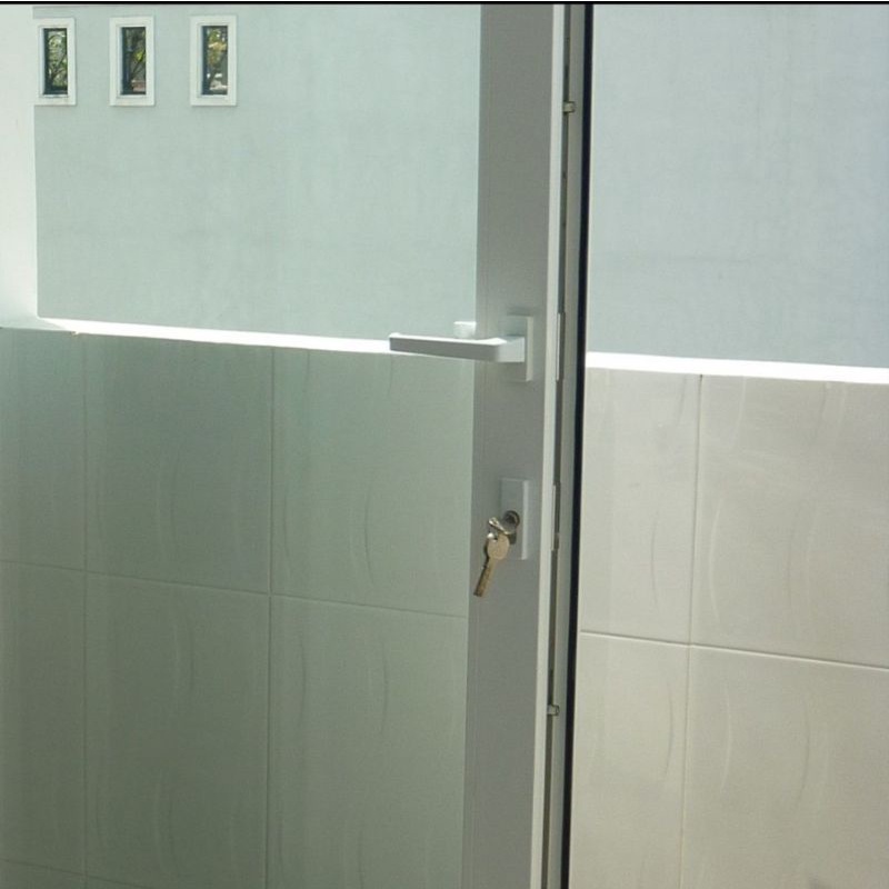 BỘ TAY NẮM KHÓA ĐA ĐIỂM THƯỜNG 1800 CỬA NHỰA uPVC