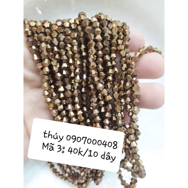 Hạt pha lê kết áo