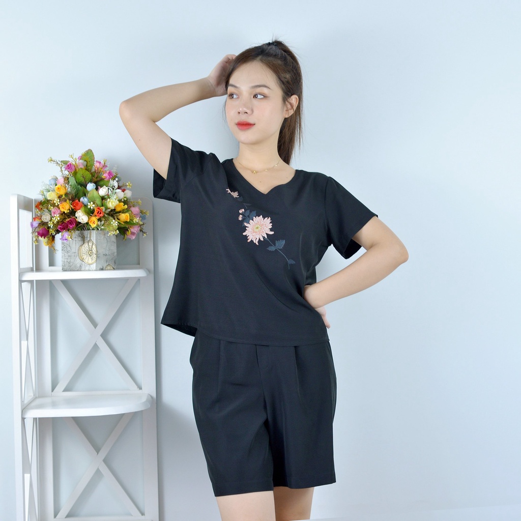 Bộ đồ nữ MÀU ĐEN CỔ TIM IN HOA  - vải lụa cao cấp - Cực Kì Sang Chảnh