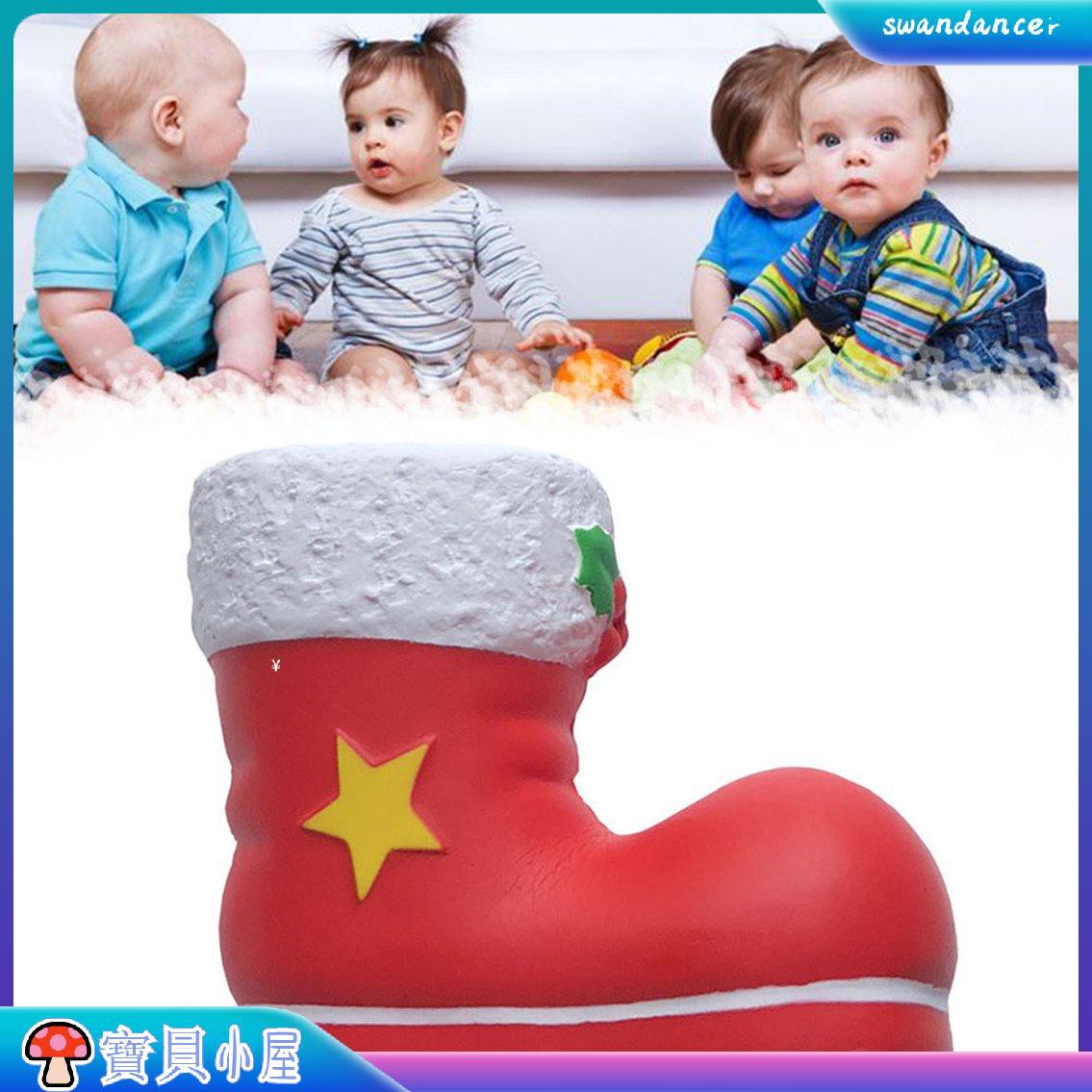 Đồ Chơi Xốp Squishy Giảm Stress Hình Đôi Giày Giáng Sinh Dễ Thương