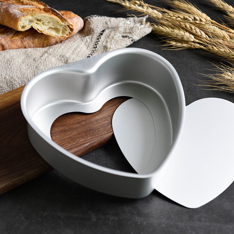 Khuôn làm bánh hình trái tim đế liền, rời