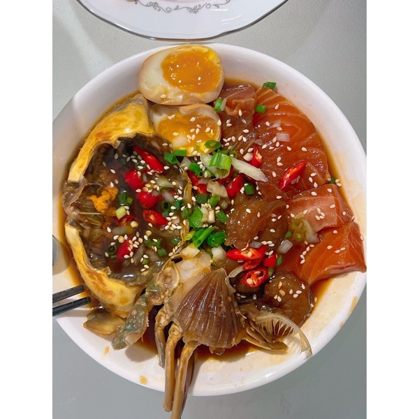 Cua Ghẹ, Cá hồi, Tôm, Trứng ngâm tương phần nhỏ