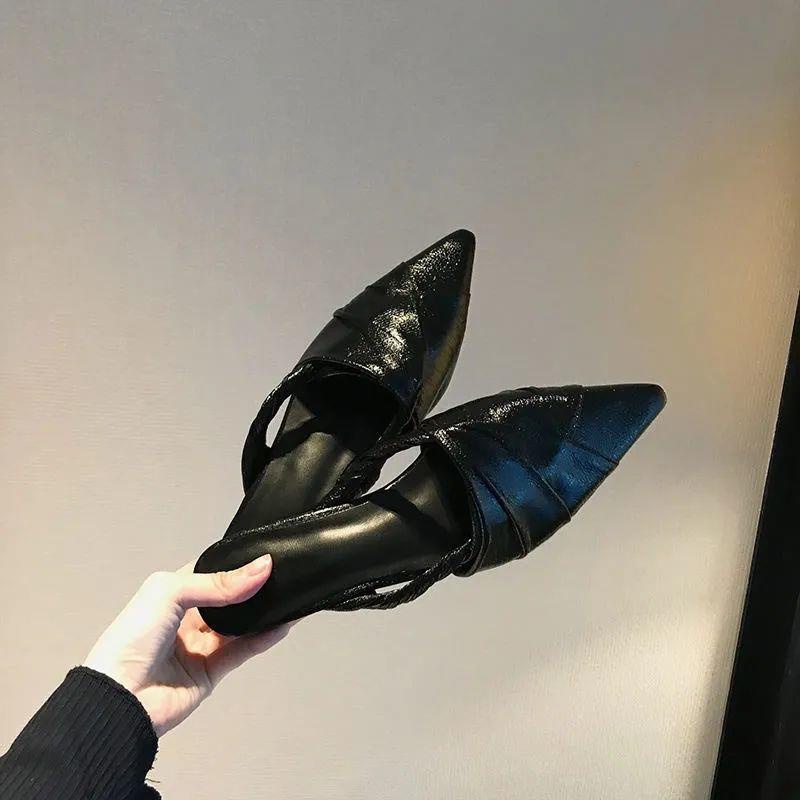 Dép Nữ Bít Mũi Gót Thấp Thời Trang Hàn Quốc