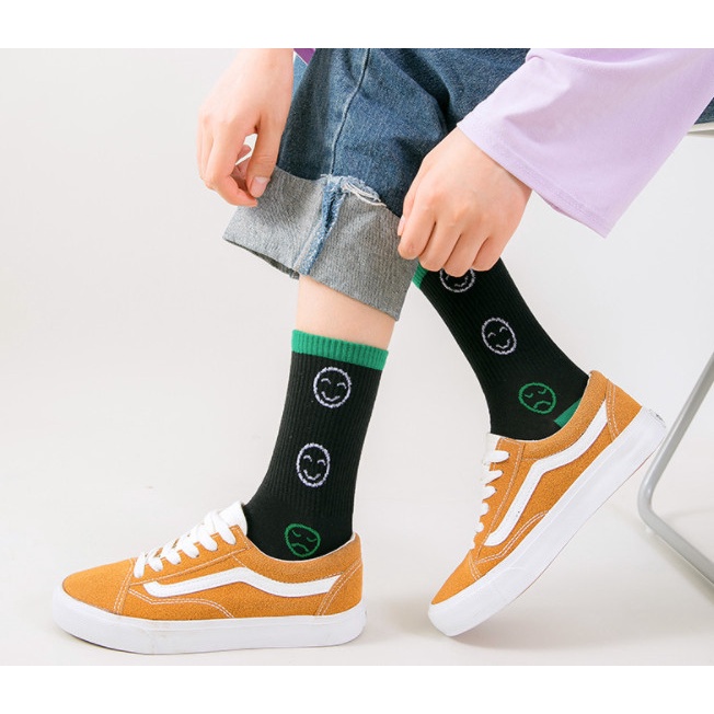 Vớ XANH mặt cười cao cổ Nam Nữ phong cách thể thao, trẻ trung, năng động.