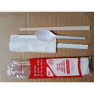 50 bộ Combo 4 trong 1 take away (Đũa, tăm, muỗng, khăn giấy)