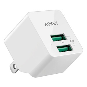 Adapter Sạc 2 Cổng 12W Aukey PA-U32 (Hàng Chính Hãng)