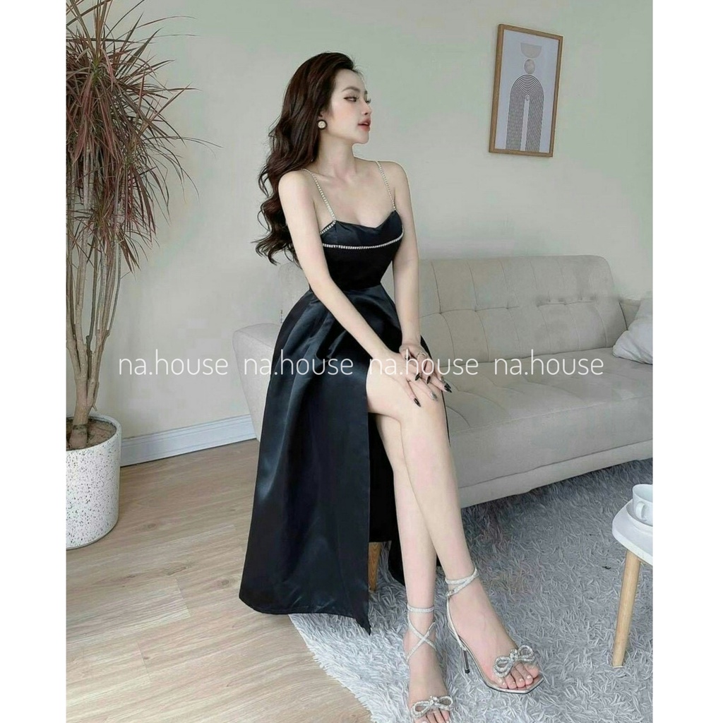 ĐẦM XÒE HAI DÂY DỰ TIỆC SANG TRỌNG NAHOUSE VÁY ĐEN XẺ TÀ THIẾT KẾ ĐẸP VÀ XINH XẮN