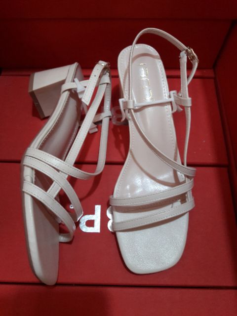 Hàng sale hãng lufi