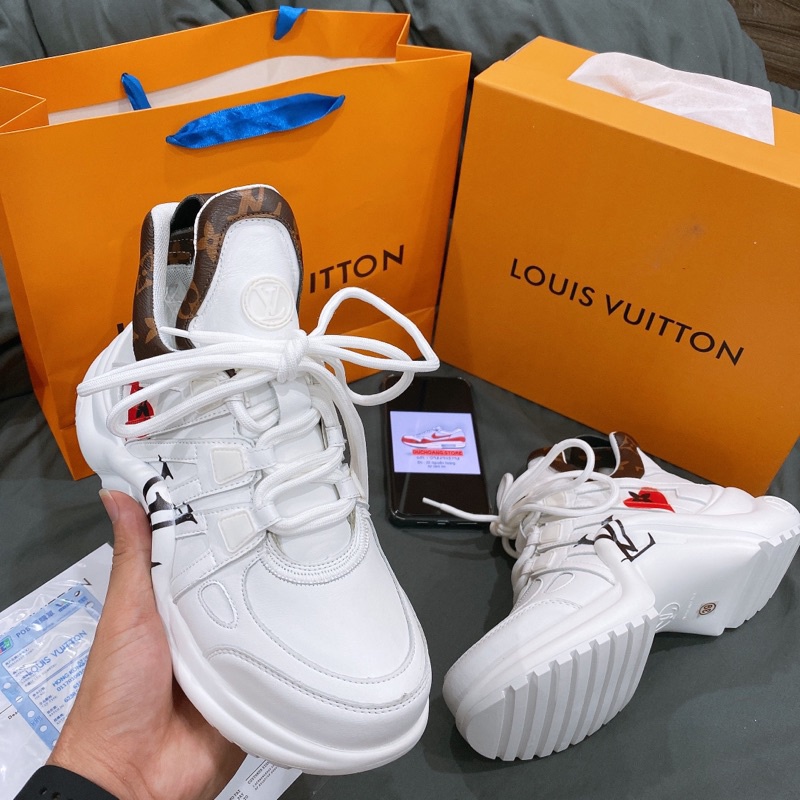 giày LV. trắng nâu chữ hàng 1:1 chất lượng ( full box + freeship ) | BigBuy360 - bigbuy360.vn