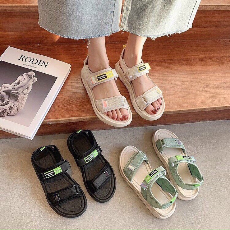 sandal nữ hot trend