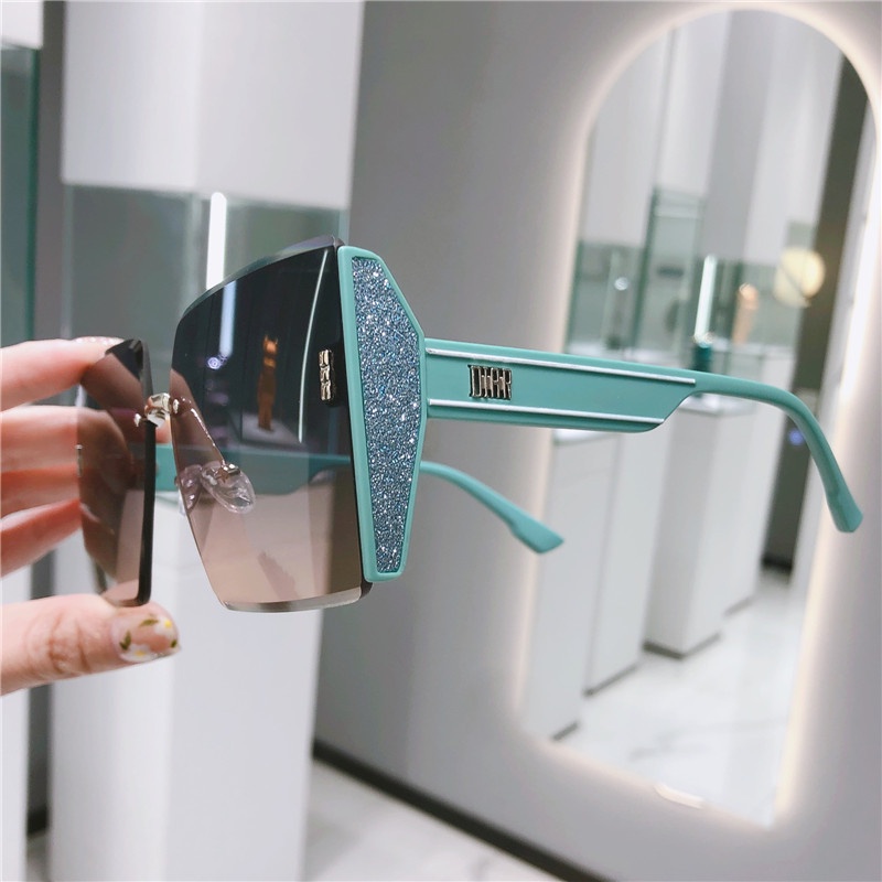 Kính Mát Không Gọng Vuông Màu Gradient Chống Tia UV400 Thời Trang Đi Biển Cho Nữ