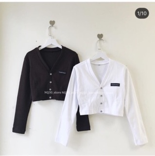 ♥️Áo CropTop Cổ V Nút Logo