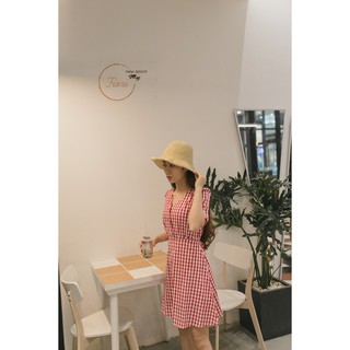 Váy kẻ đỏ vintage