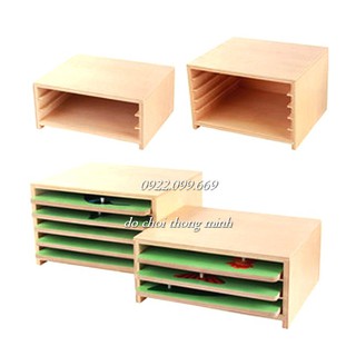 Kệ nhiều tầng để tranh ghép sinh học - giáo cụ Montessori