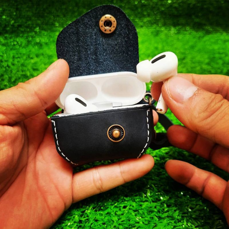 BAO DA AIRPOD PRO, NÚT BÓP, CÓ DÂY (DA THẬT) | BigBuy360 - bigbuy360.vn