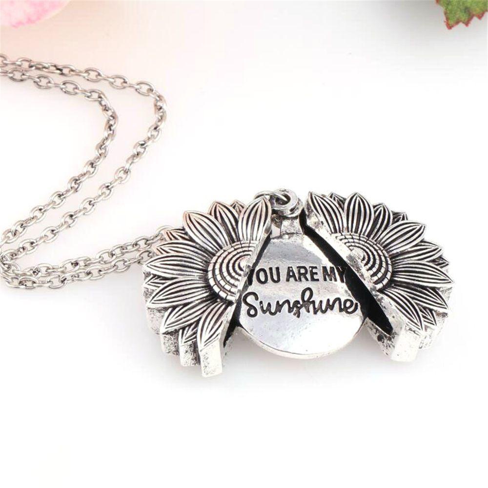 EUTUS Vòng cổ Mặt Khắc Chữ You Are My Sunshine