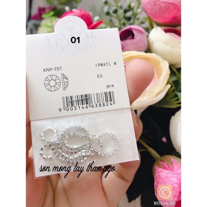 Xích đá gắn móng tạo điểm nhấn xinh -kute