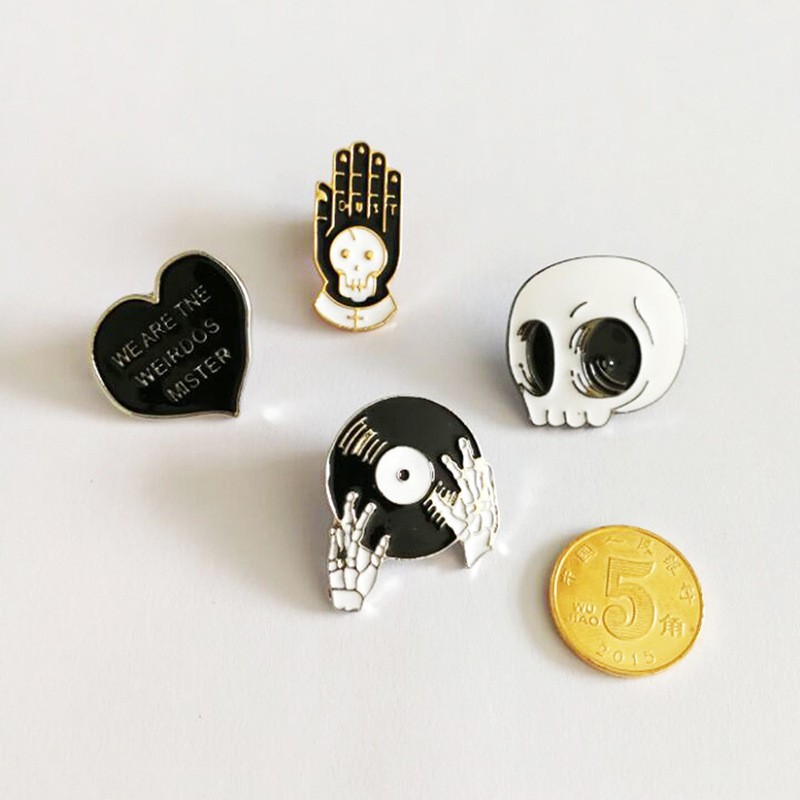 Kẹp cài cổ áo hình đầu lâu, bàn tay phong cách Punk #