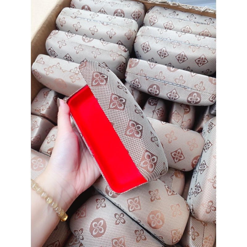 HỘP DA ĐỰNG MẮT KÍNH (MÀU NGẪU NHIÊN)