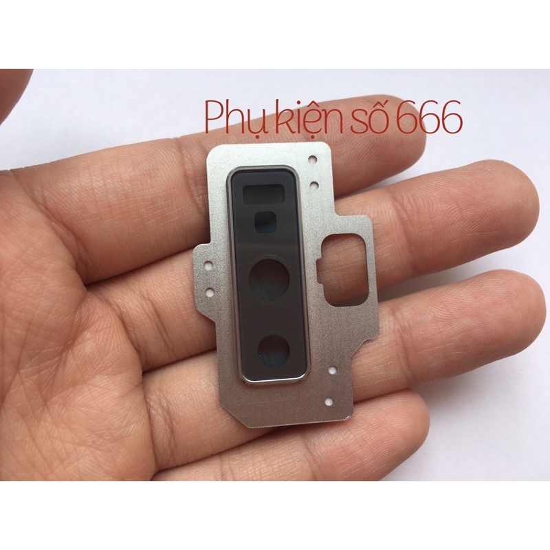 Thay mặt kính camera sau Galaxy Note 9 chính hãng N960