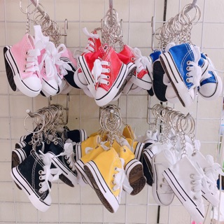 Móc khoá giày converse