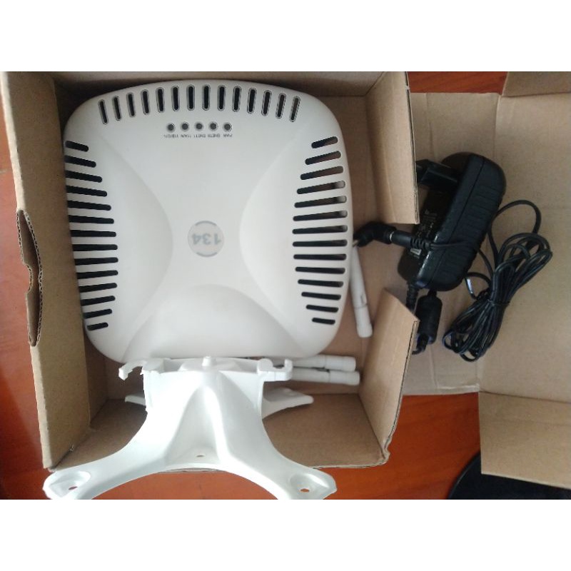 Bộ phát Wifi Aruba 134 IAP-RW anten rời nhập khẩu mỹ 98%