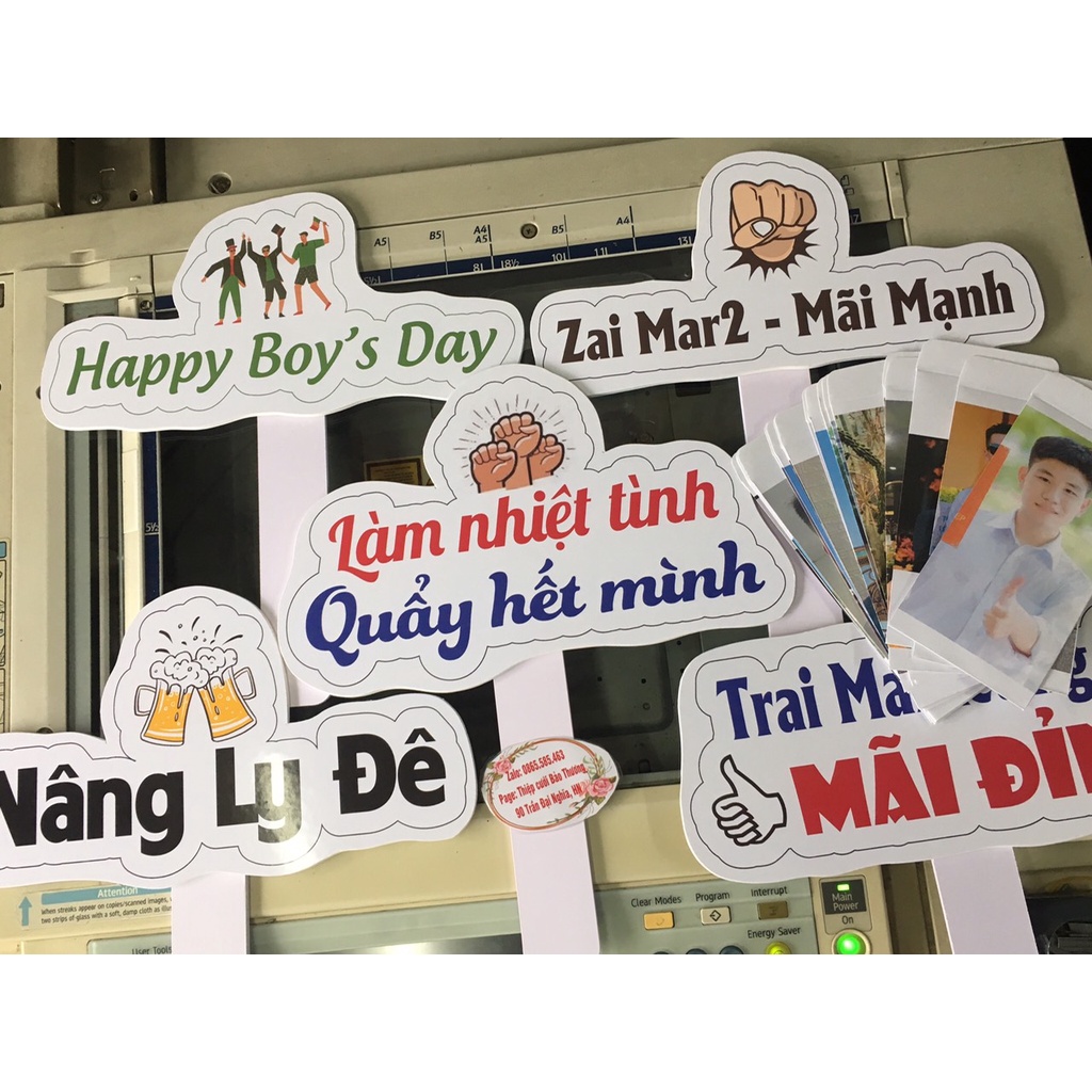 HASTAG CẦM TAY CHỤP ẢNH LIÊN HOAN, TIỆC CÔNG TY, DU LỊCH, TEAMBULDING, TẤT NIÊN, NGÀY LỄ CỦA ĐƠN VỊ KINH DOANH, IN NGAY