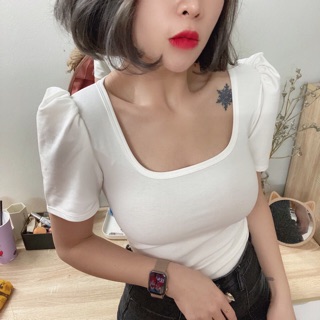 Áo phông tay bồng cổ vuông