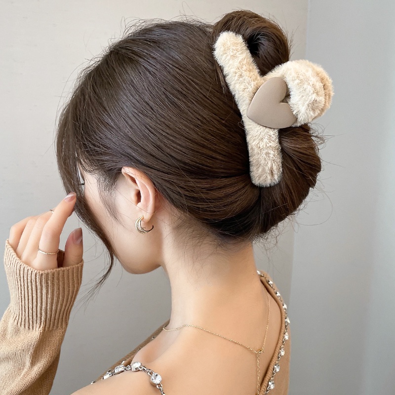 Kẹp tóc nhung họa tiết hình trái tim xinh xắn thời trang Hàn Quốc