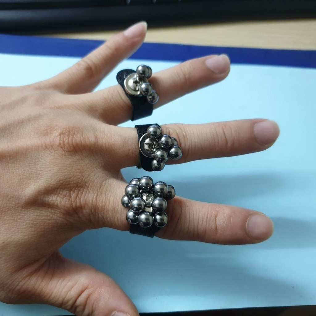 Nhẫn nam châm hít bi [PHỤ KIỆN CHẤT] có thể điều chỉnh được kích thước | BigBuy360 - bigbuy360.vn