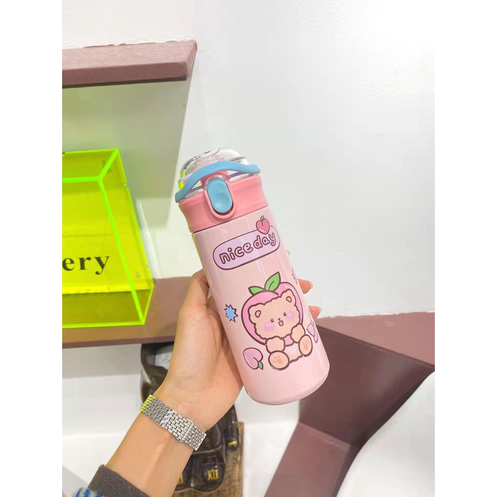 Bình Giữ Nhiệt Inox 480ML Dán Sticker Dễ Thương, Trang Bị Kèm Ống Hút Tiện Lợi Và Dây Đeo Xách - SaoViet Shop