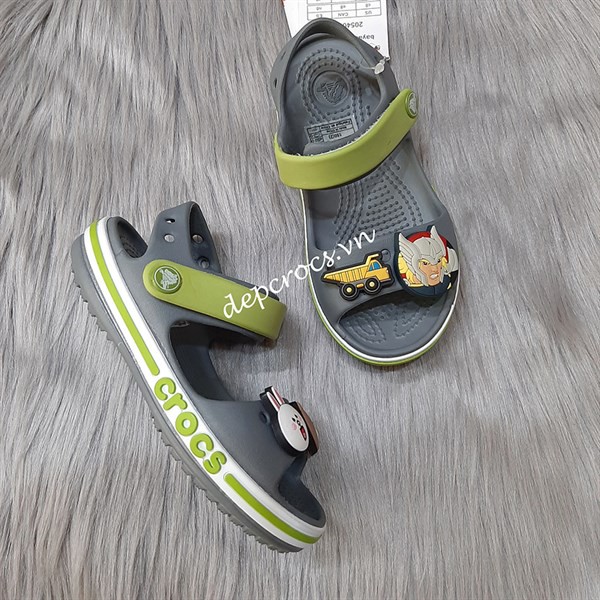 Sandal crocs bé trai bé gái, sandal cross cho bé màu xám tặng kèm jibbitz stickers - Cross house