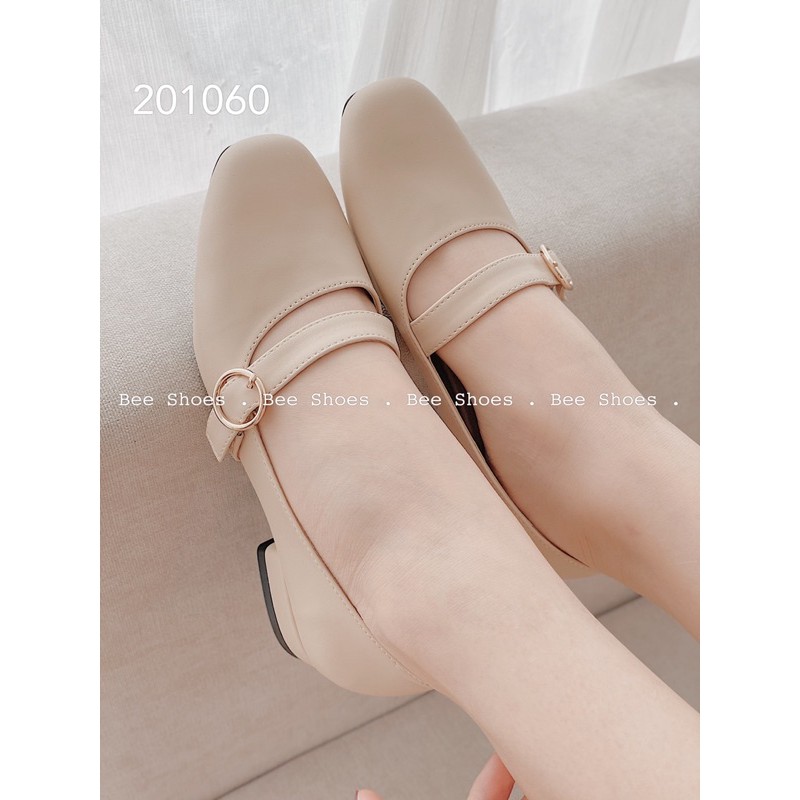 BEESHOES - GIÀY BÚP BÊ NỮ MŨI VUÔNG QUAI NGANG KHUY TRÒN - GIÀY BÚP BÊ NỮ DA LÌ SẴN MÀU ĐEN - BE 201060