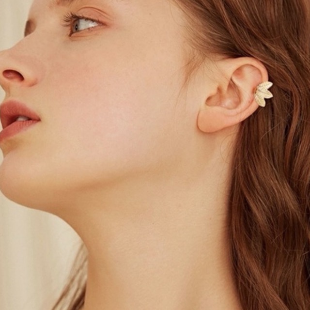 Khuyên kẹp vành tai cá tính