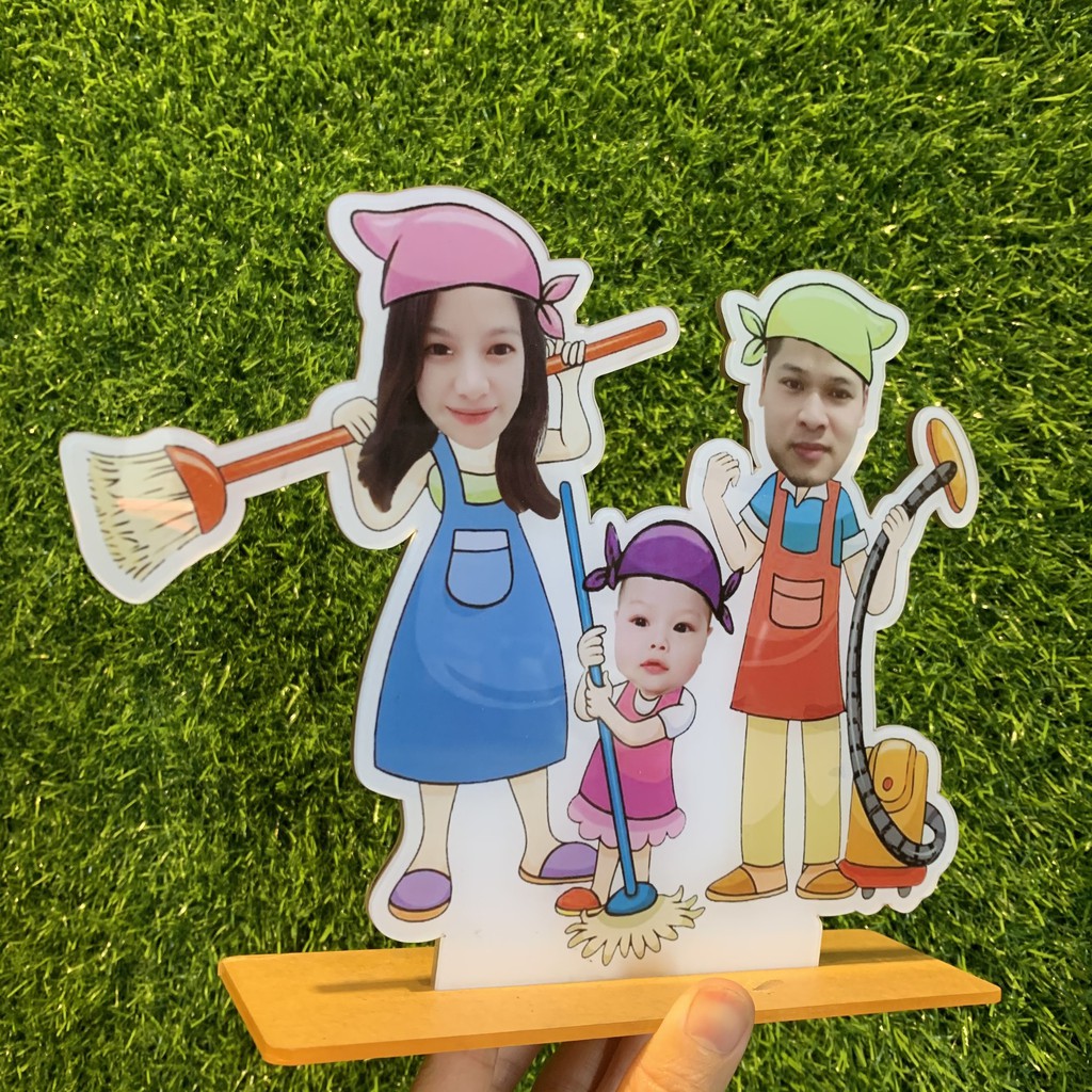 Stander tượng đứng ghép ảnh chibi gia đình