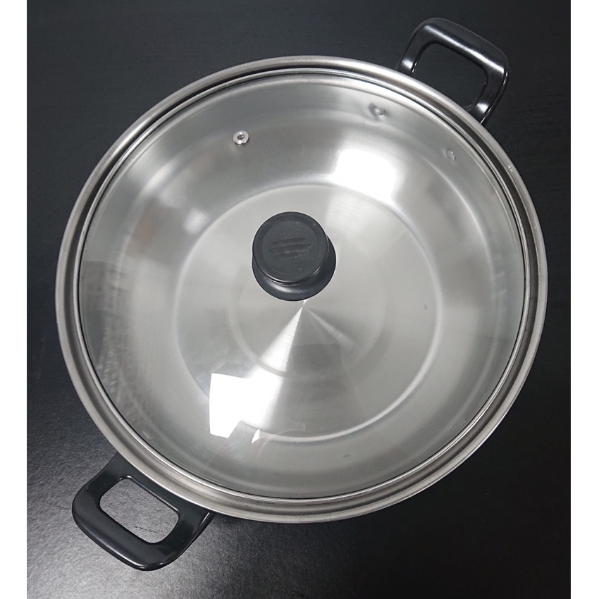Bếp điện từ cảm ứng Goldsun GIC3201-D, tặng kèm nồi lẩu tiện dụng, bếp hồng ngoại mặt kính chịu nhiệt bảo hành 12 tháng