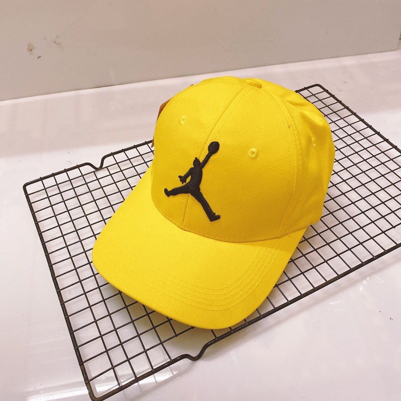 NÓN KẾT KAKI - Người tung bóng